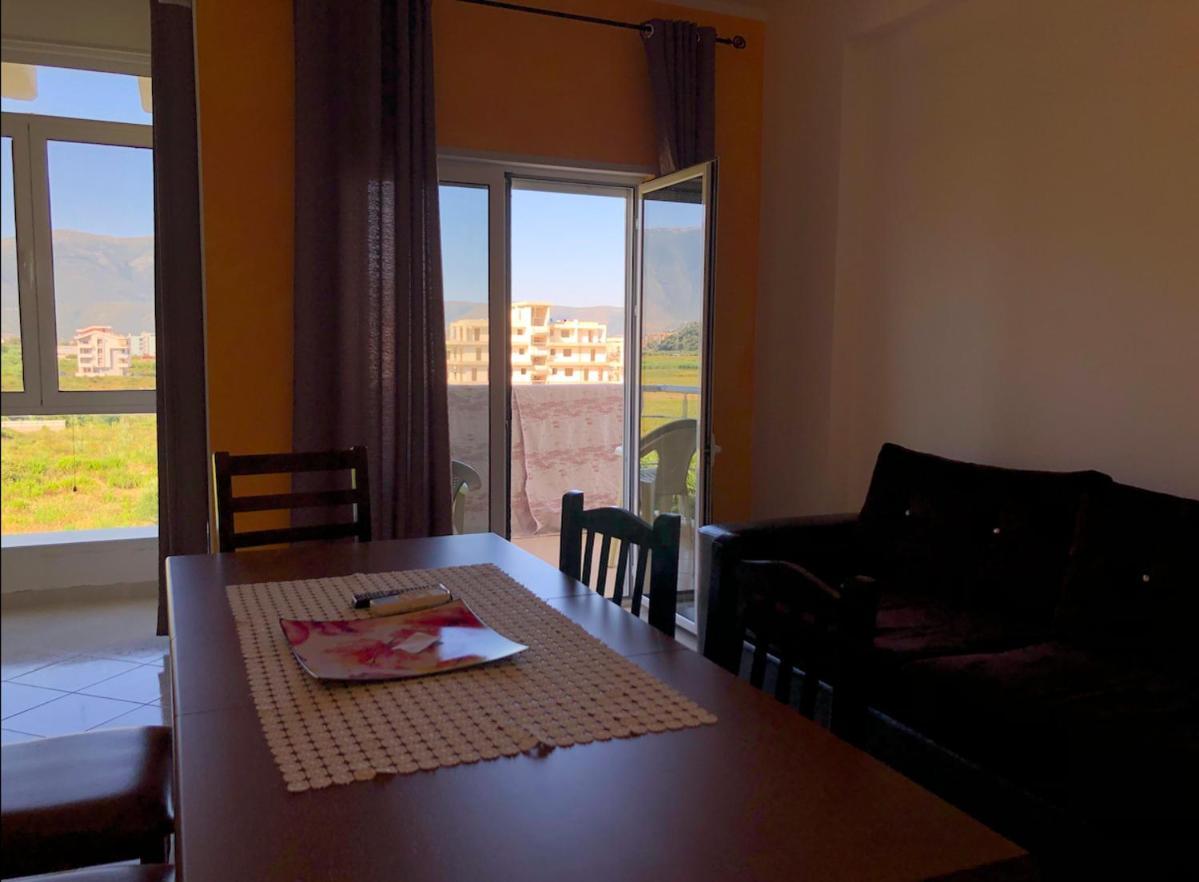 Rainbow Holiday Apartments Vlorë エクステリア 写真