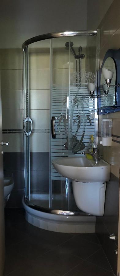 Rainbow Holiday Apartments Vlorë エクステリア 写真
