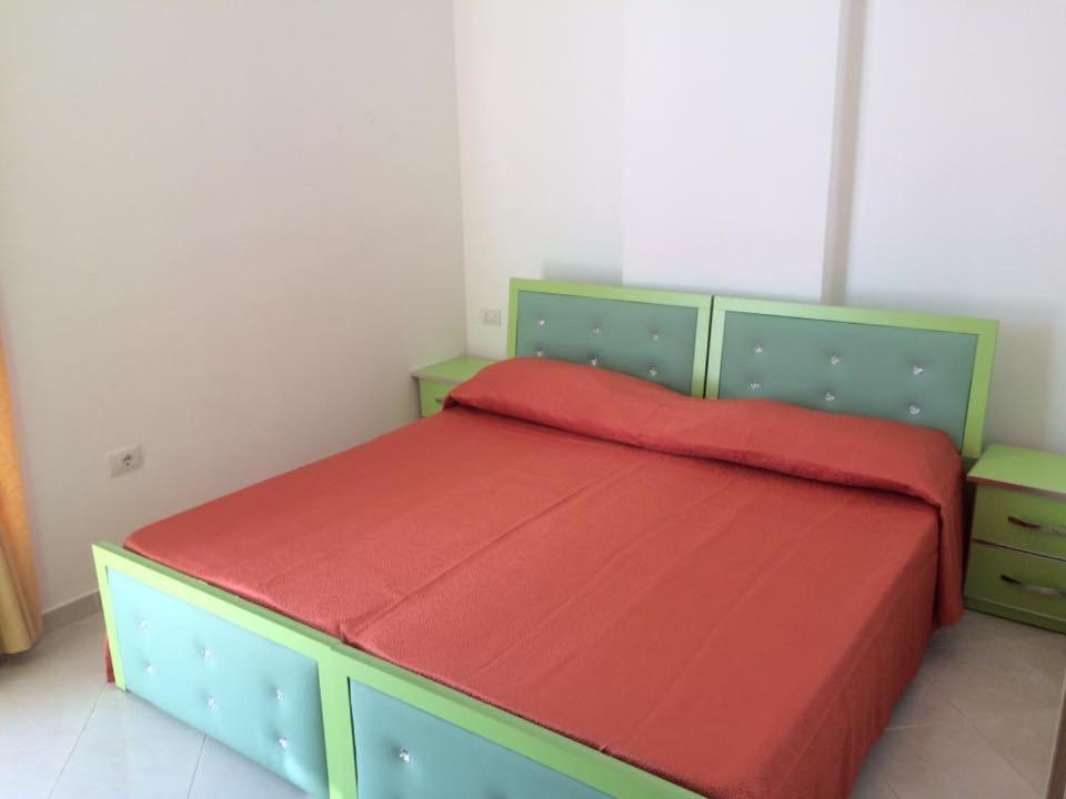 Rainbow Holiday Apartments Vlorë エクステリア 写真