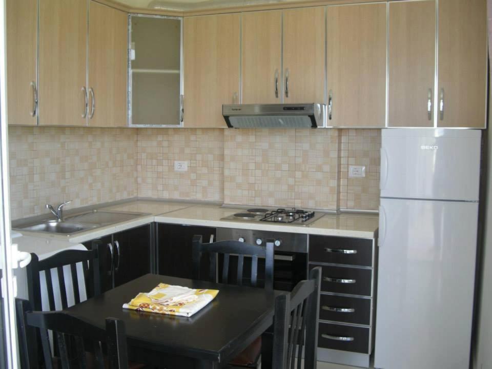 Rainbow Holiday Apartments Vlorë エクステリア 写真
