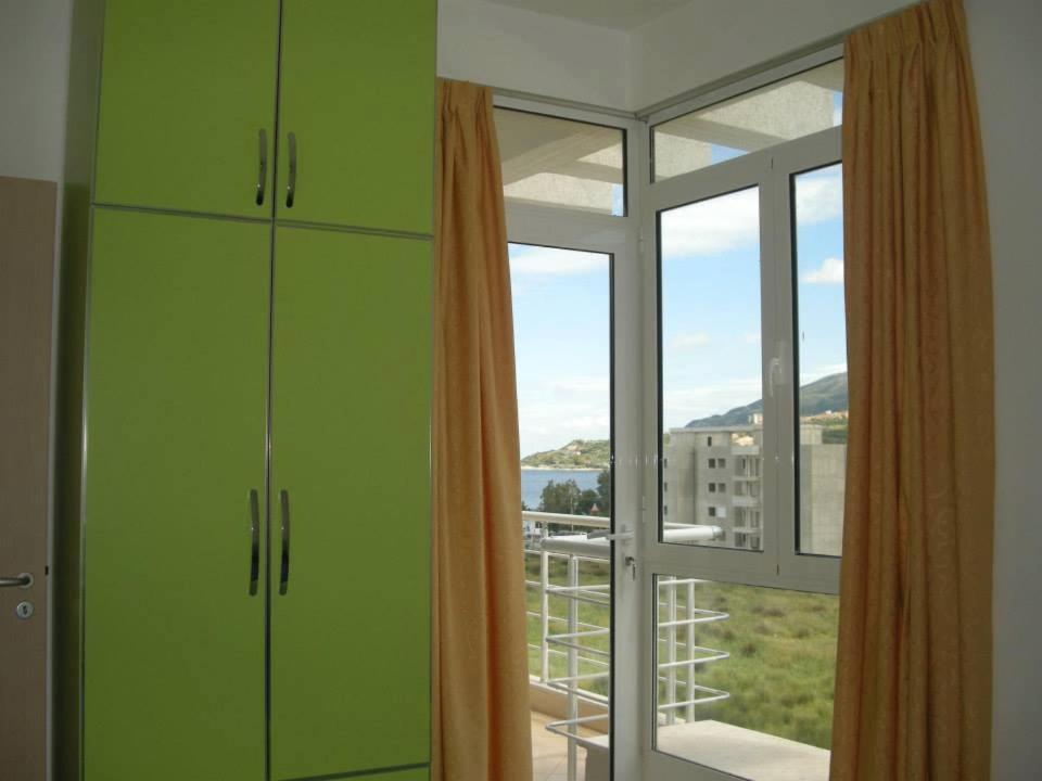 Rainbow Holiday Apartments Vlorë エクステリア 写真