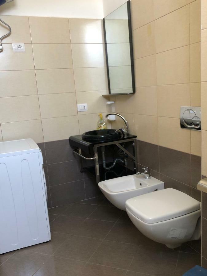 Rainbow Holiday Apartments Vlorë エクステリア 写真