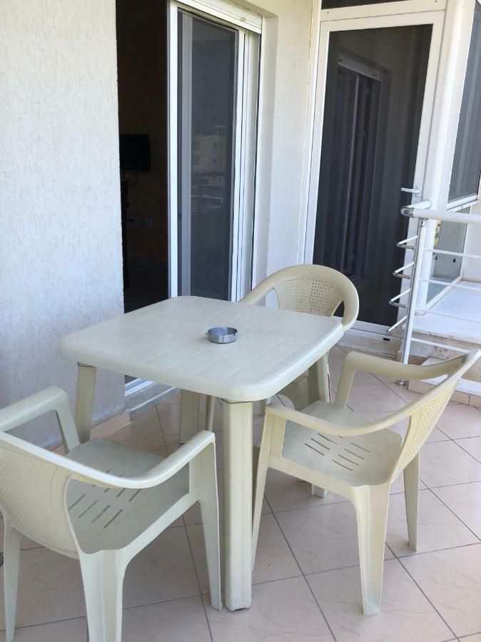 Rainbow Holiday Apartments Vlorë エクステリア 写真