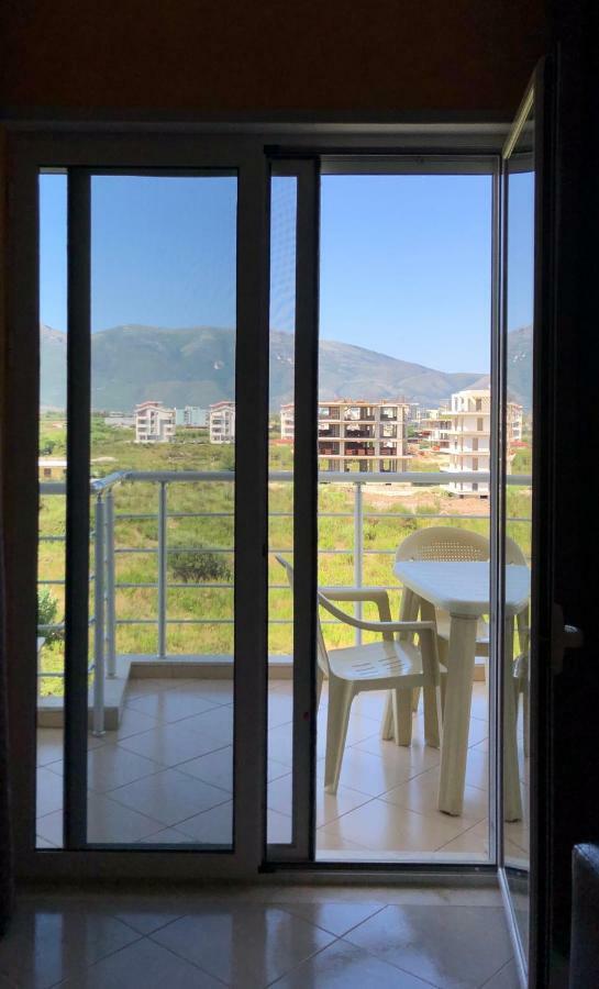 Rainbow Holiday Apartments Vlorë エクステリア 写真